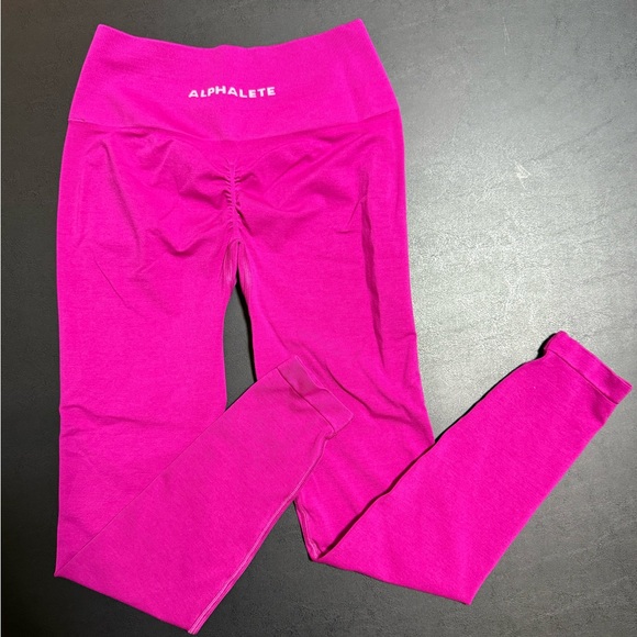 Alphalete Amplify legging—Magenta Size Small - Picture 3 of 6